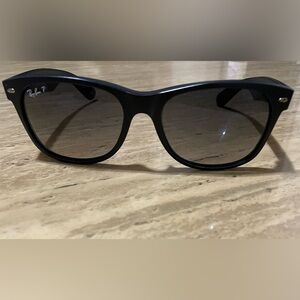 RB2132 55mm Ray-Ban New Wayfarer Polarized Sunglasses